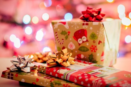 クリスマスプレゼントのラッピング方法を紹介!100均のおすすめ箱と袋とリボン