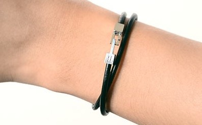 TAPIRUSレザーペアブレスレット