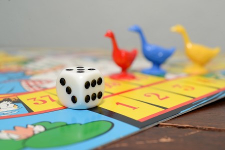 盛り上がるクリスマスのパーティゲームとは!子供から大人まで楽しめるゲーム8選